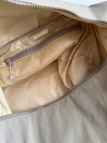 دافل بگ سه‌کاره Lululemon