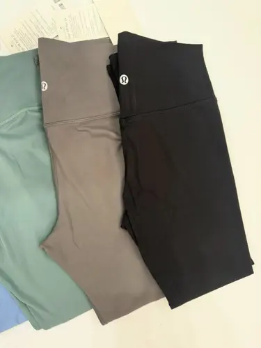 لگ الاین Lululemon