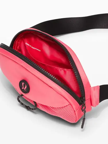 بلت بگ کرو Lululemon