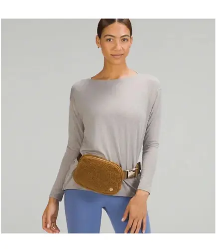 بلت بگ تدی Lululemon