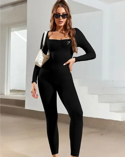 اورال سیملس جامپ سوت Gymshark