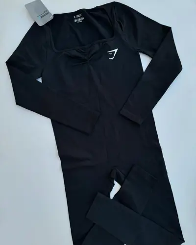 اورال سیملس جامپ سوت Gymshark
