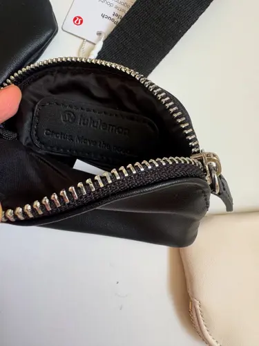 جاکارتی دوتکه چرم Lululemon