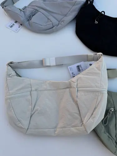 کیف اسلوچی اسلینگ Lululemon