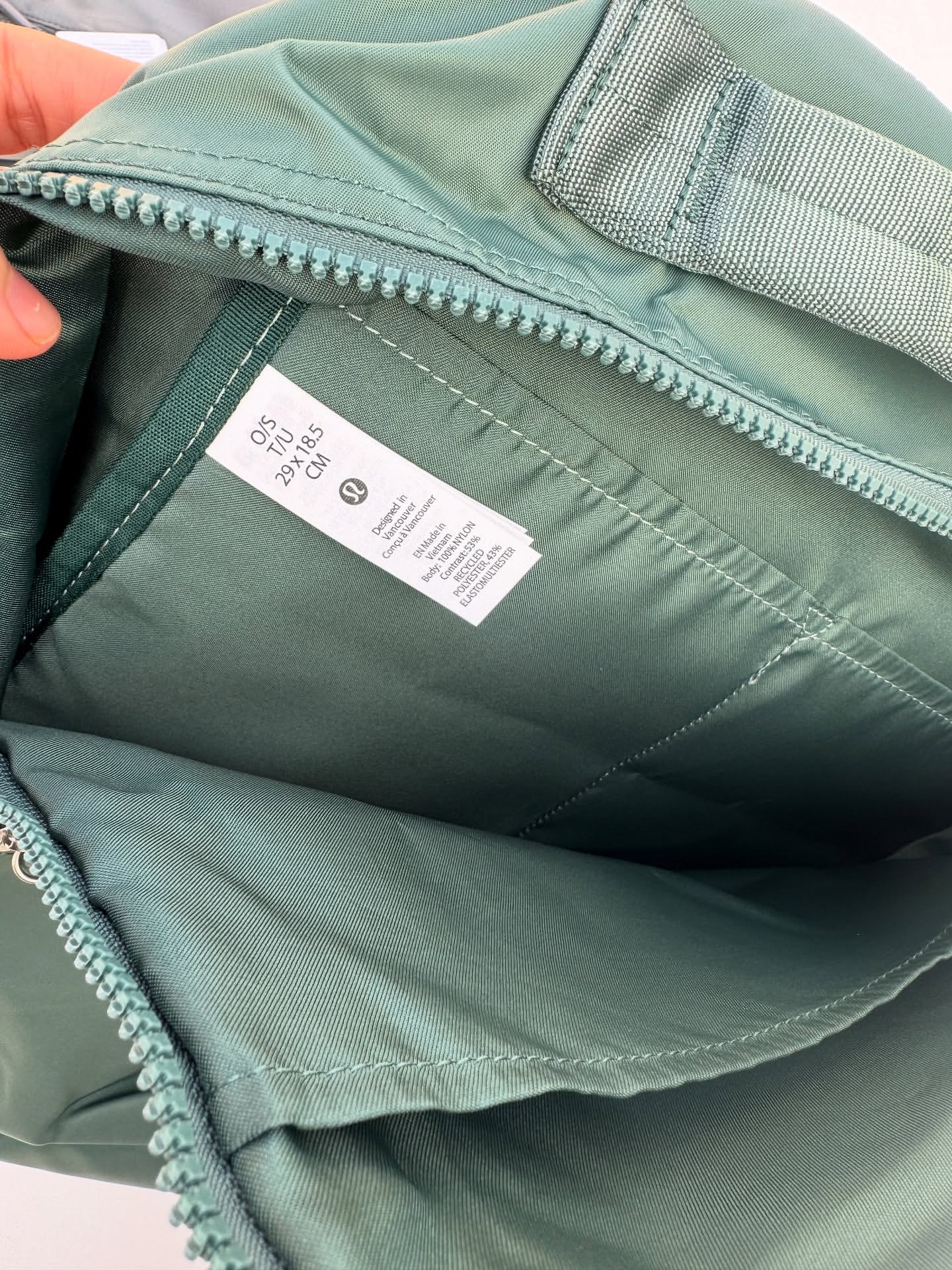 کوله پشتی Lululemon