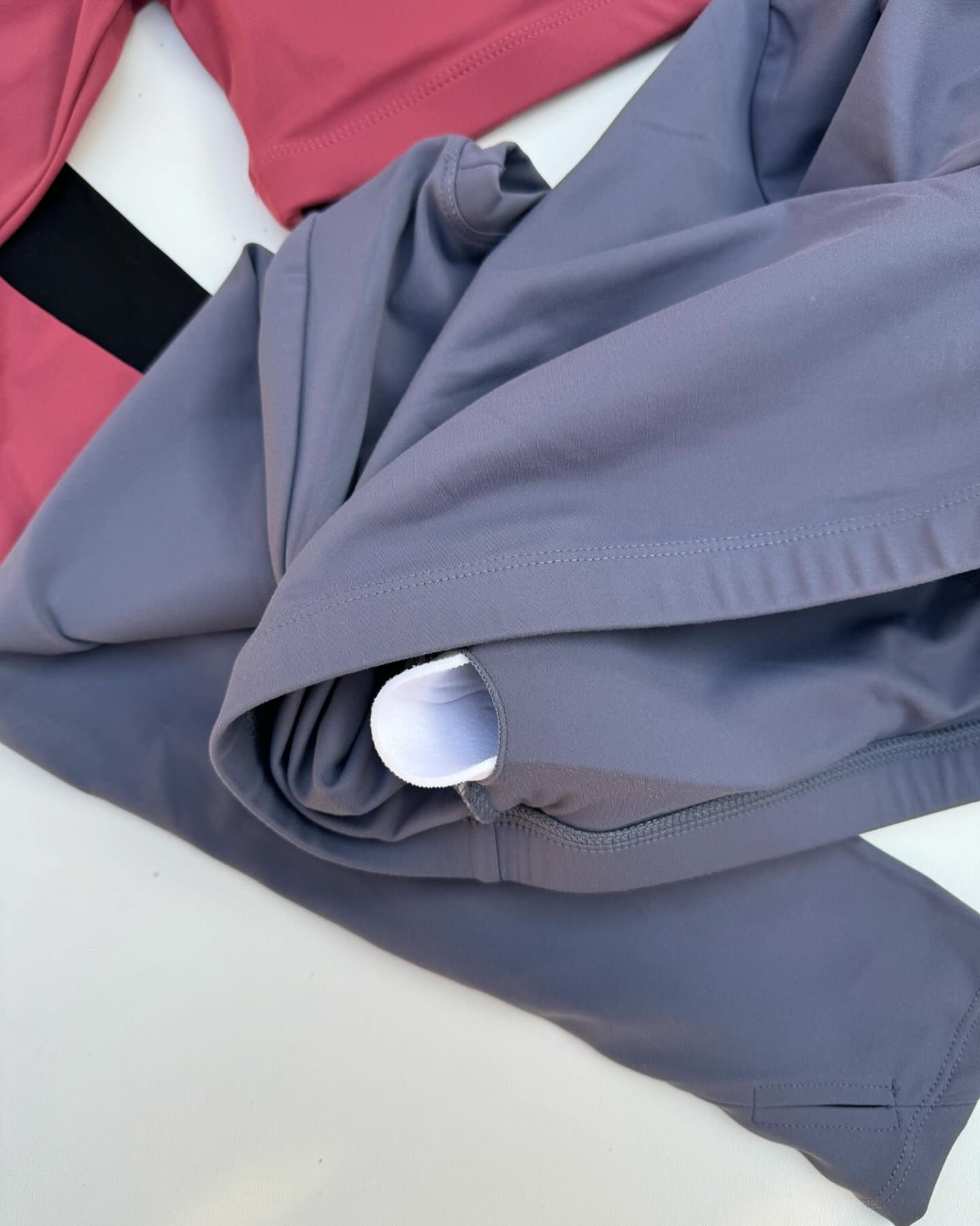 کراپ آستین فینگردار Lululemon