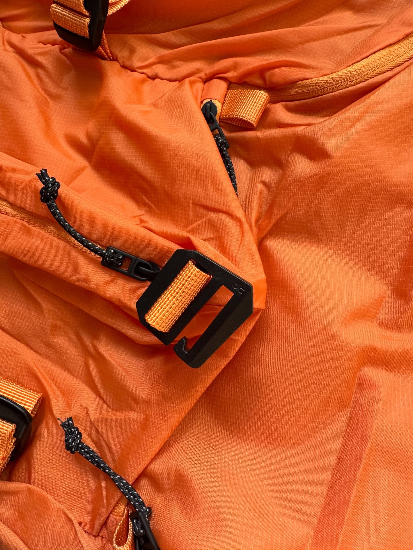 کوله پشتی On Running