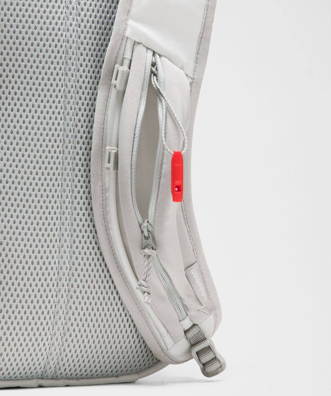 کوله‌پشتی کوهنوردی 10 لیتری Lululemon