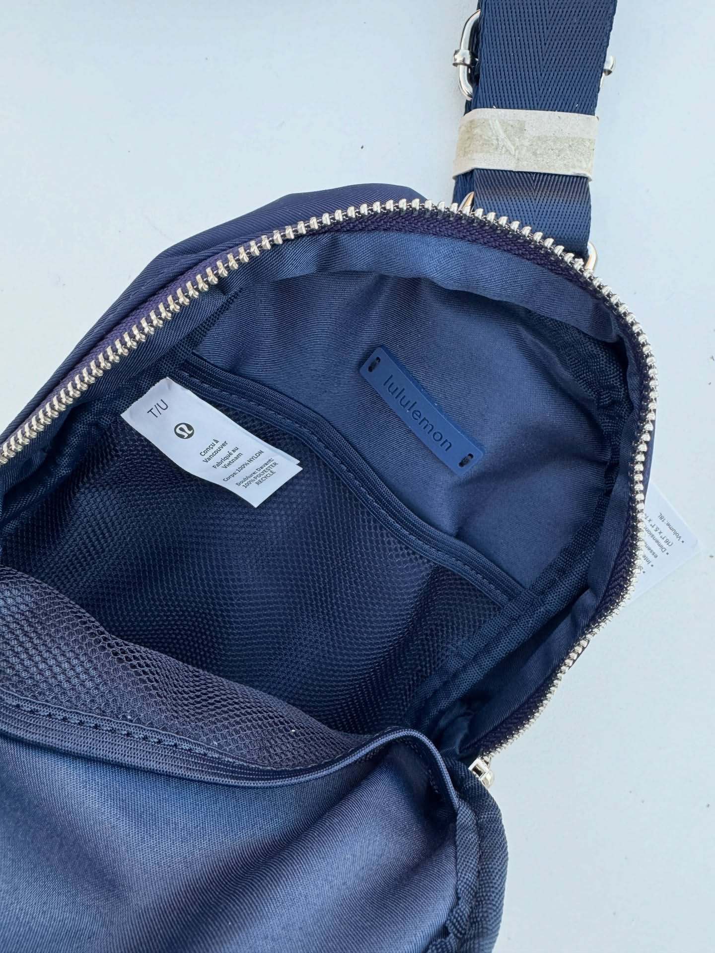 کیف اسمال اسلینگ Lululemon