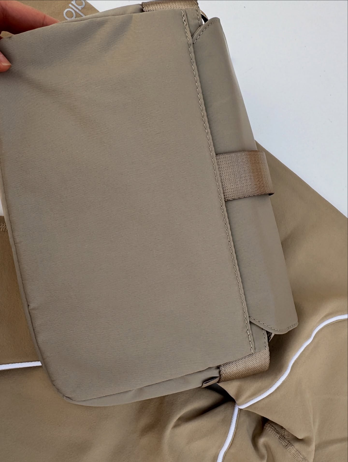 کیف دوشی مولتی پاکت Lululemon