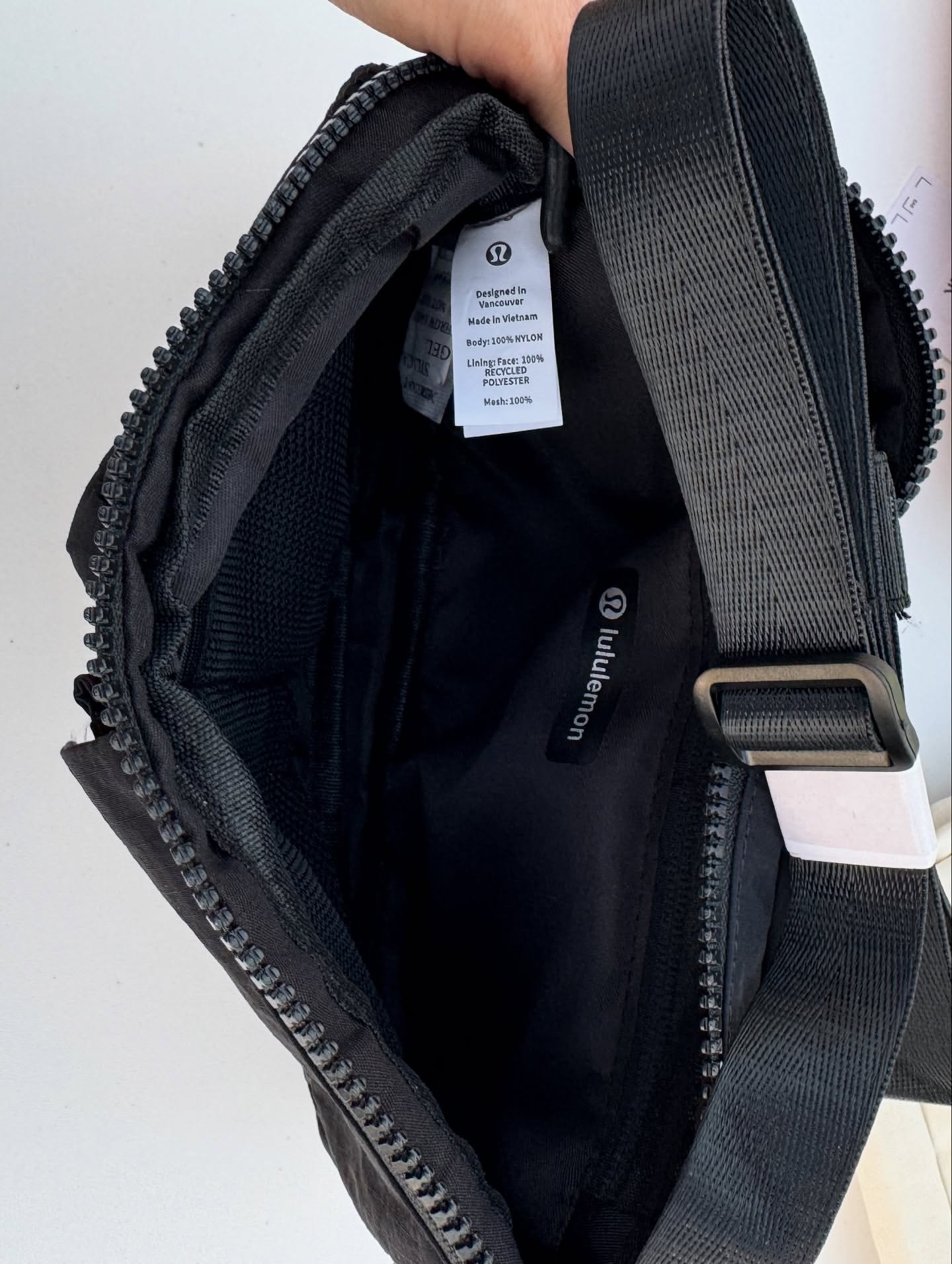 کیف مولتی پاکت Lululemon