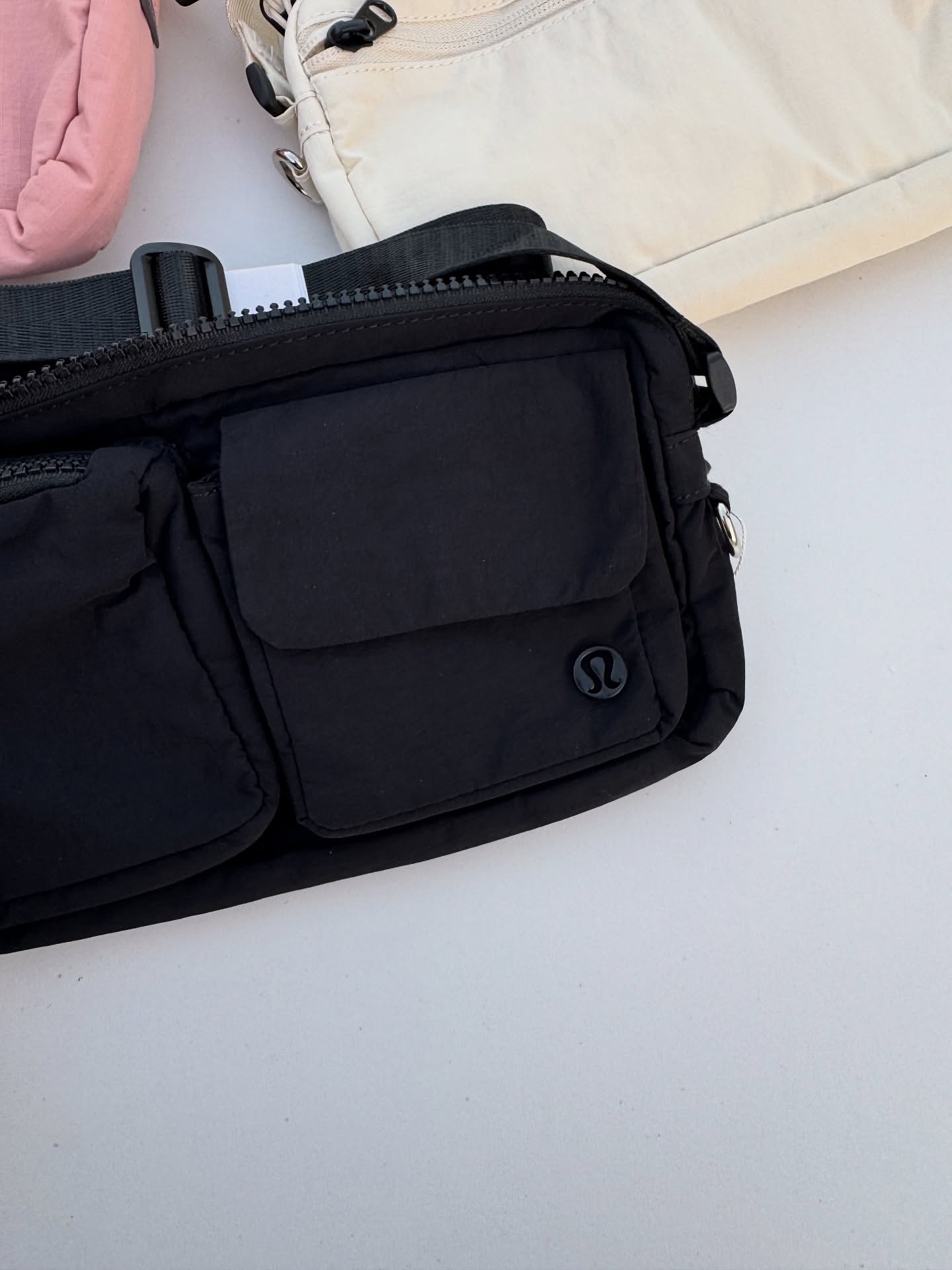 کیف مولتی پاکت Lululemon