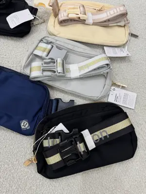 بلت بگ وردمارک Lululemon
