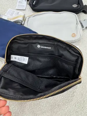 بلت بگ وردمارک Lululemon