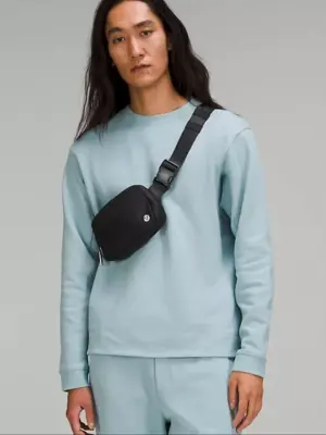 بلت بگ وردمارک Lululemon