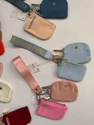 جاکارتی دوتکه وردمارک Lululemon