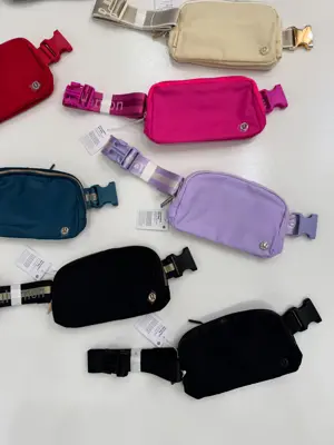 تصویر محصول بلت بگ وردمارک Lululemon - نمای 24