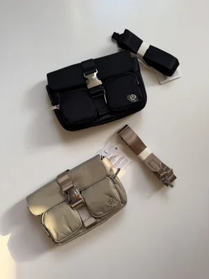 کیف دوشی مولتی پاکت Lululemon - تصویر اصلی