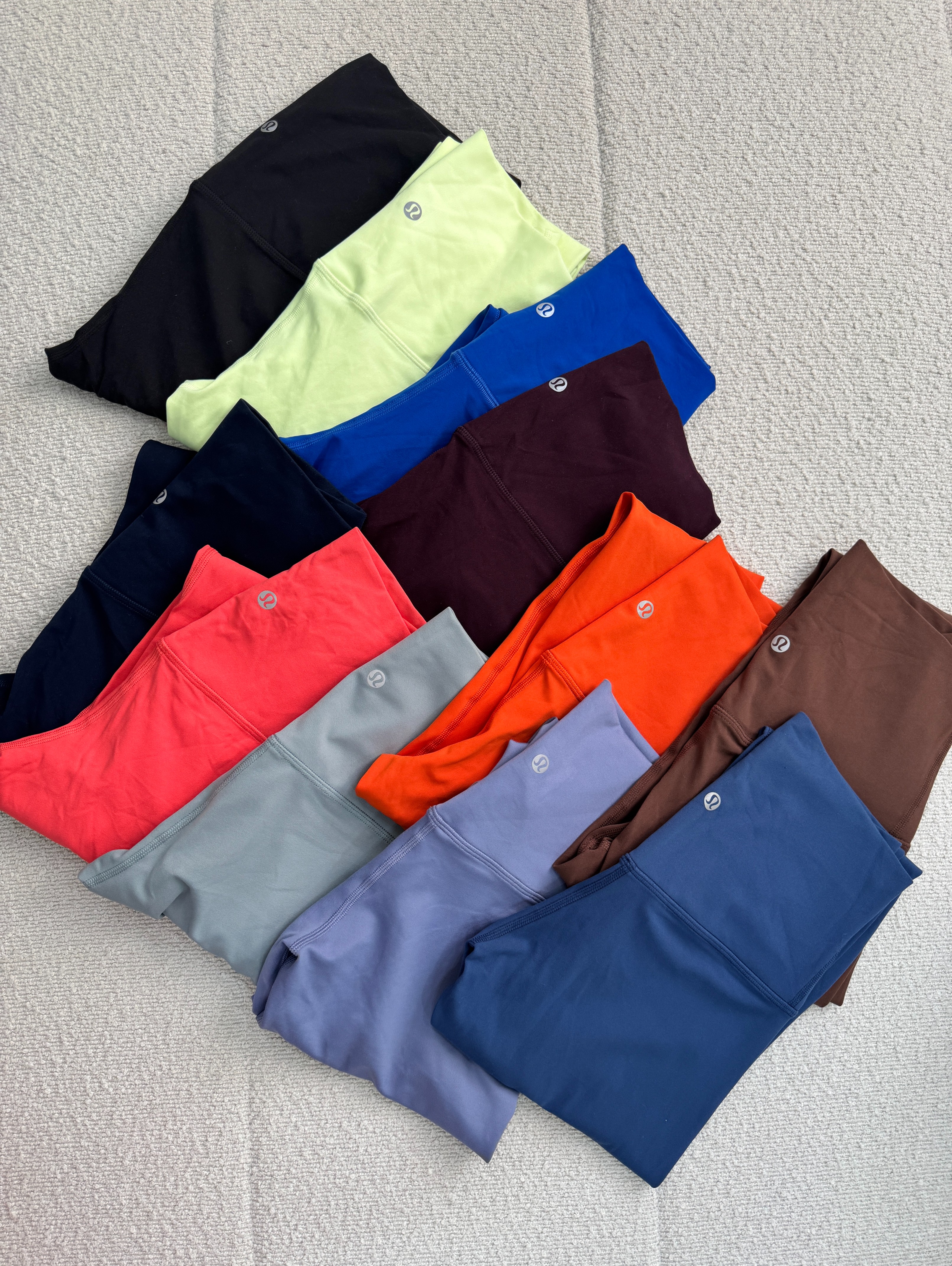 لگ الاین Lululemon کامبوج
