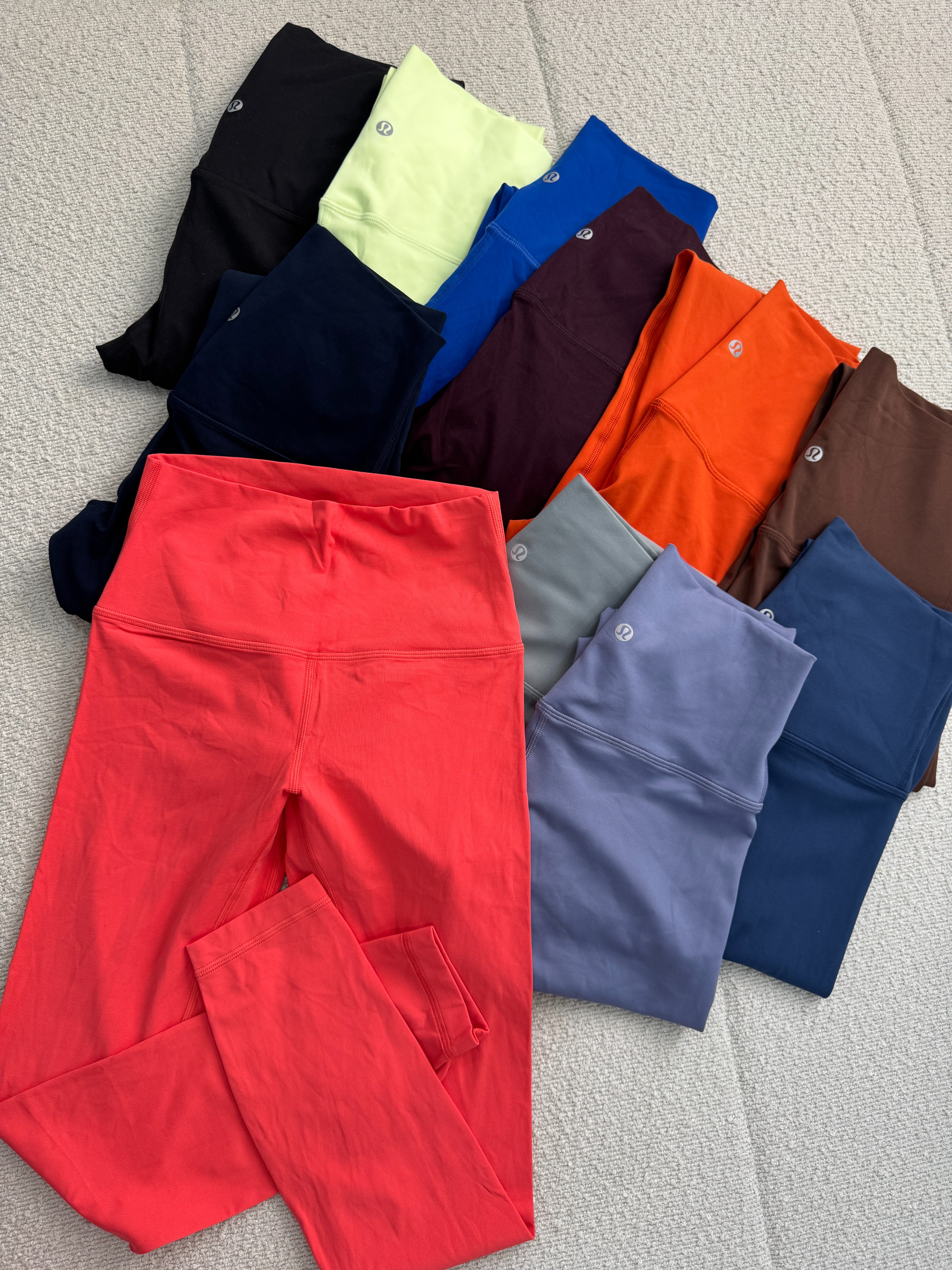 لگ الاین Lululemon کامبوج