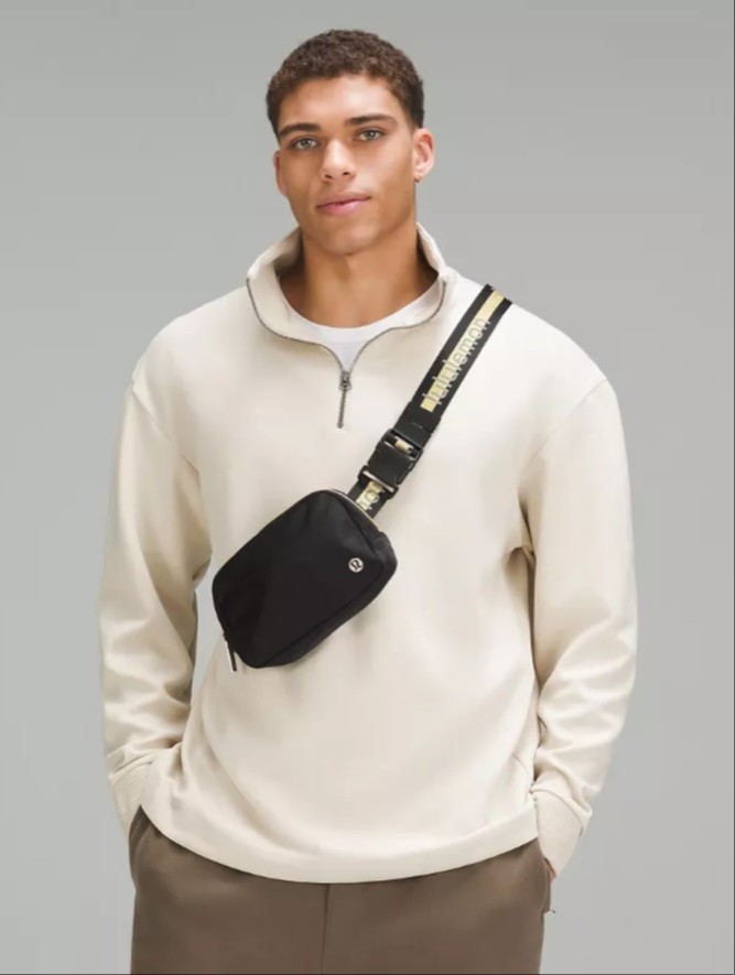 بلت بگ وردمارک Lululemon