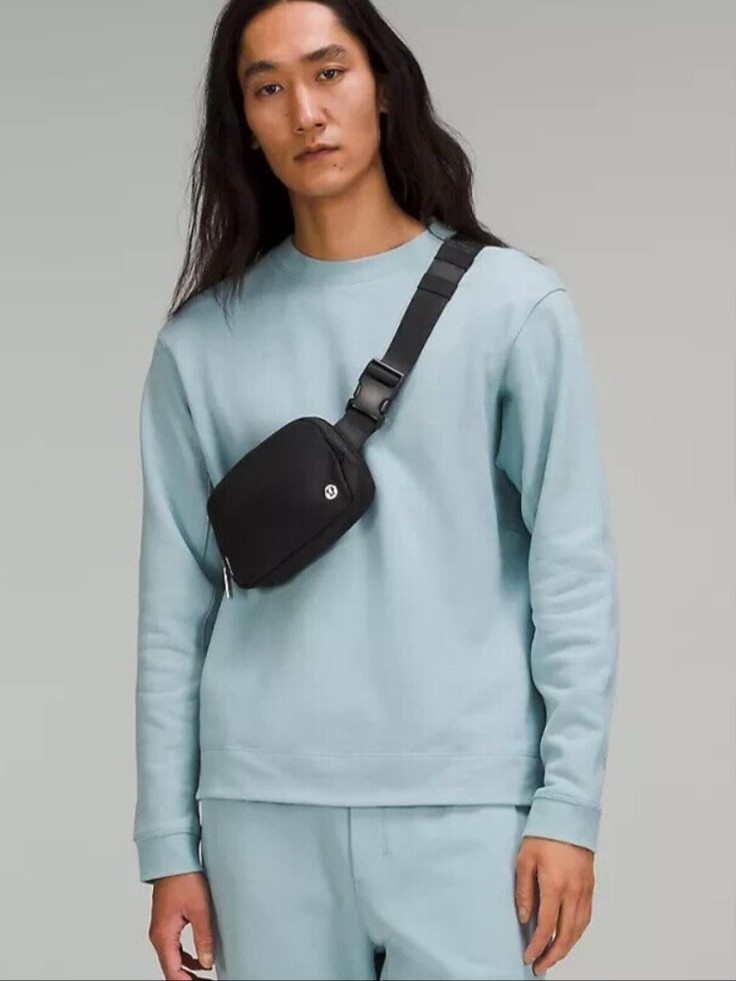 بلت بگ وردمارک Lululemon